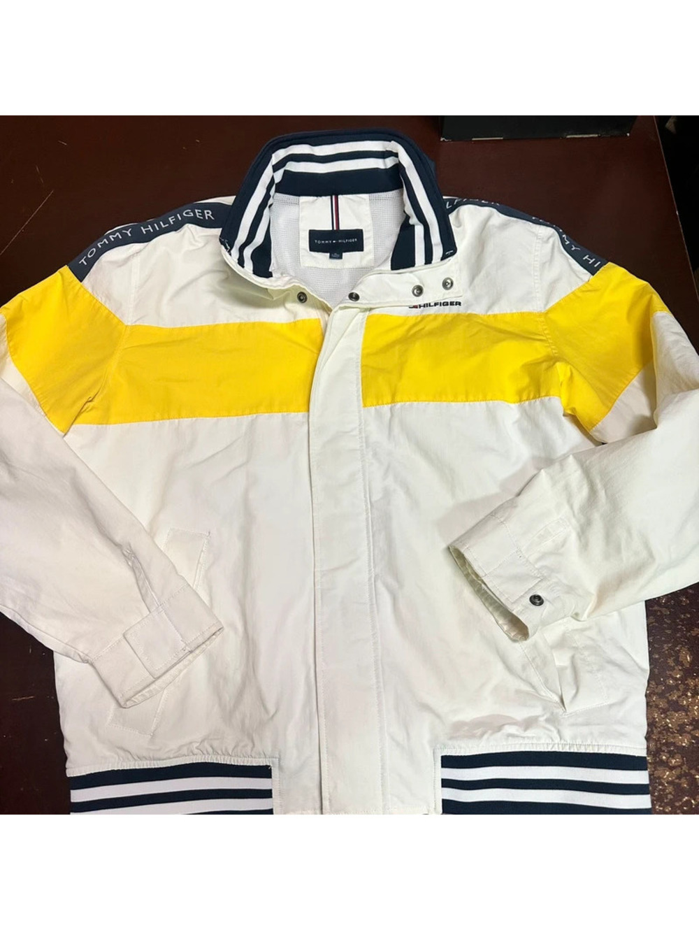 Tommy Hilfiger, men’s White yellow zip up windbreaker XL